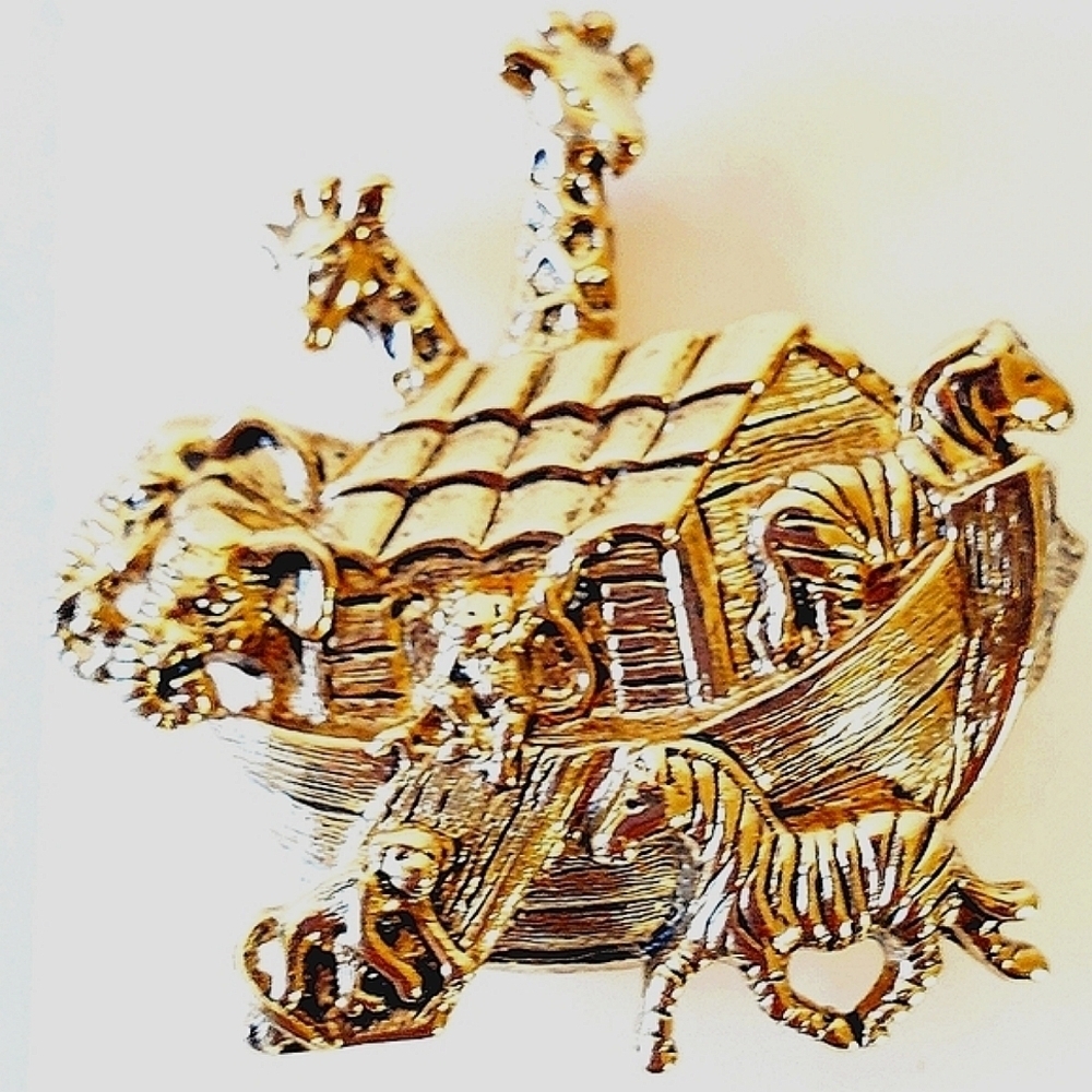 Noah's‎ Ark Gold-toned Brooch Animals on Ship Vintage Zebra Giraffe Elephant